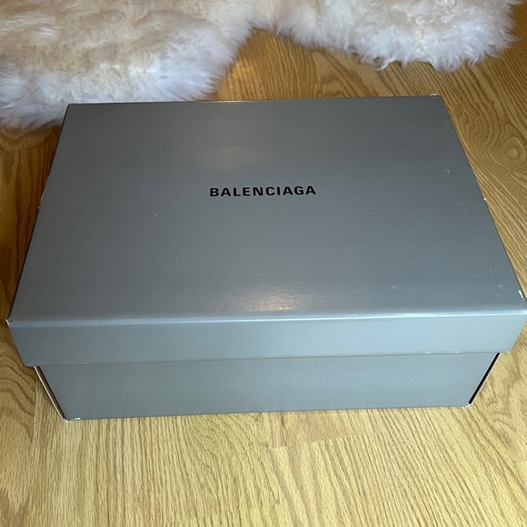 Balenciaga Speed Allover Logo Sneaker 2.0 Size 44 Sand/Soft Beige/Black - Picture 7 of 9